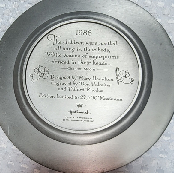 VINTAGE HALLMARK EUC 1988 CHRISTMAS DREAMS PEWTER PLATE WITH STAND - Picture 2 of 3